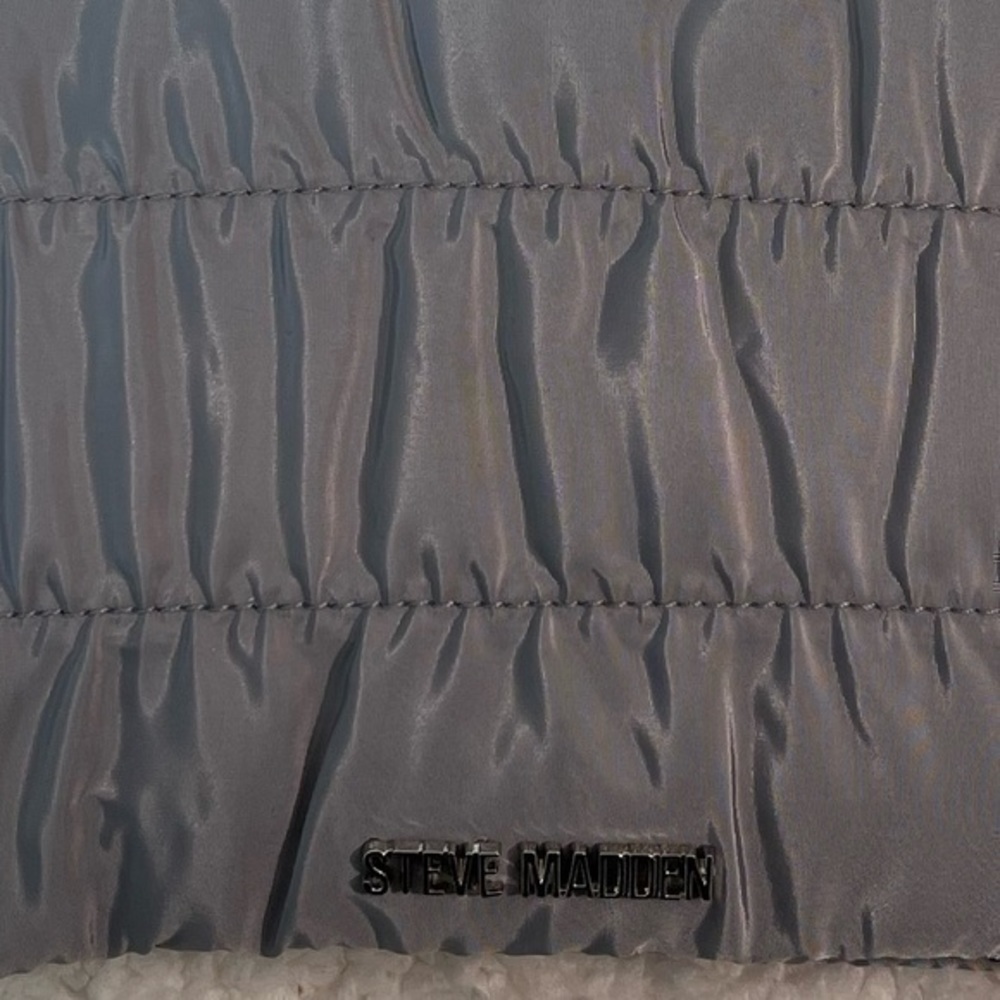 Steve Madden Cosmetic Travel Wristlet Bag - Picture 3 of 5